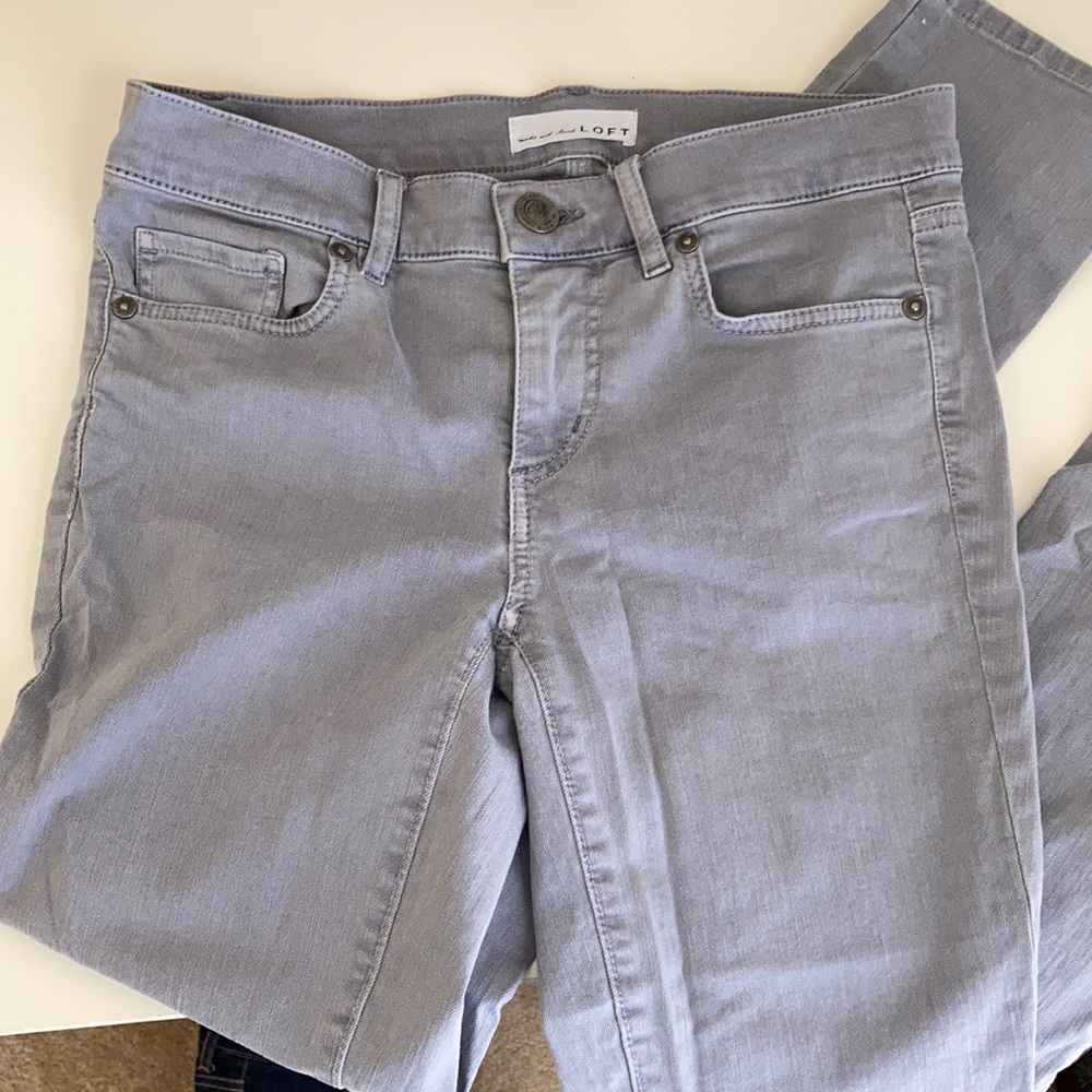 LOFT grey skinny jeans